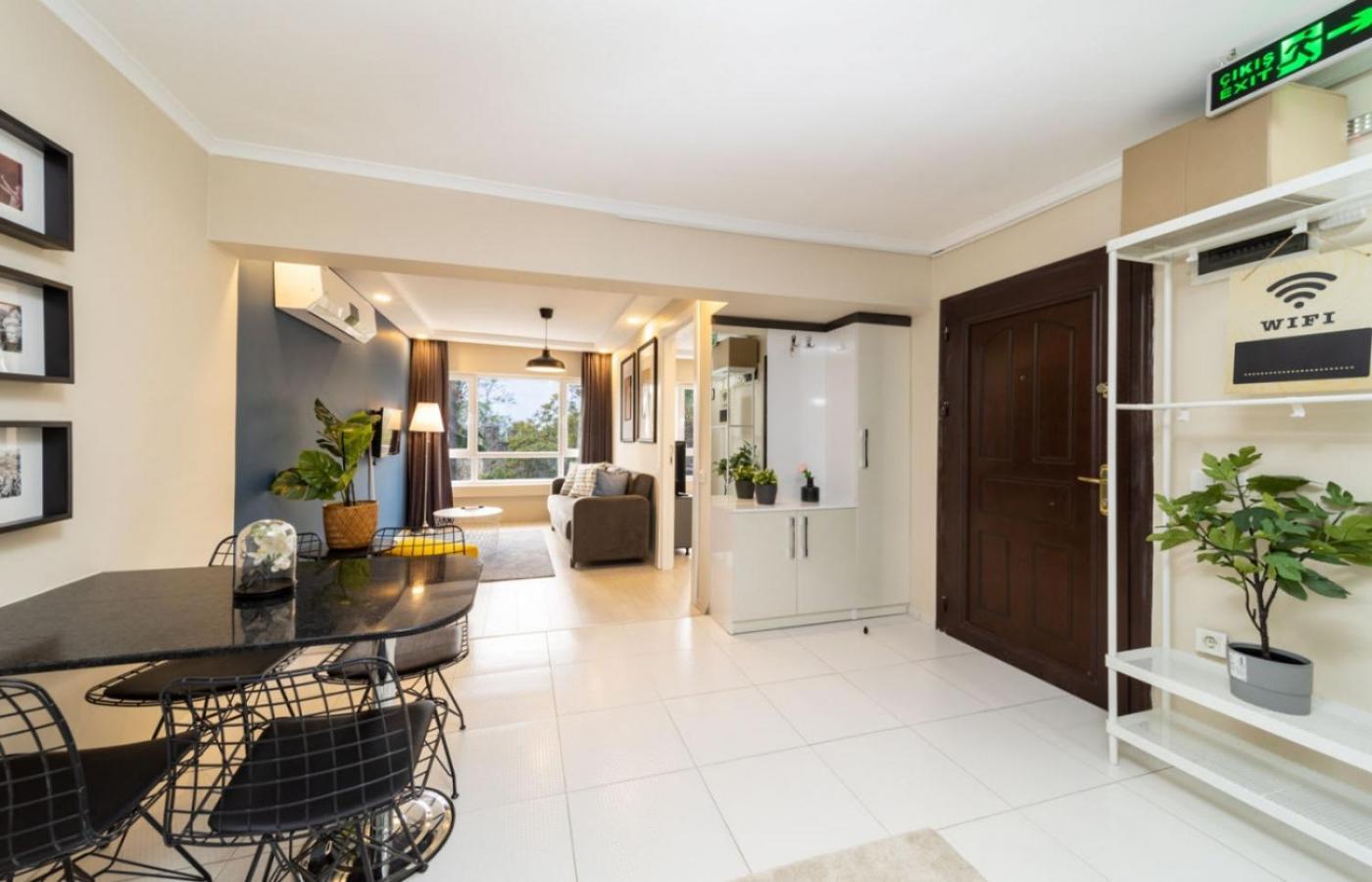 Daire Lovely Flat Near Hadrians Gate Antalya