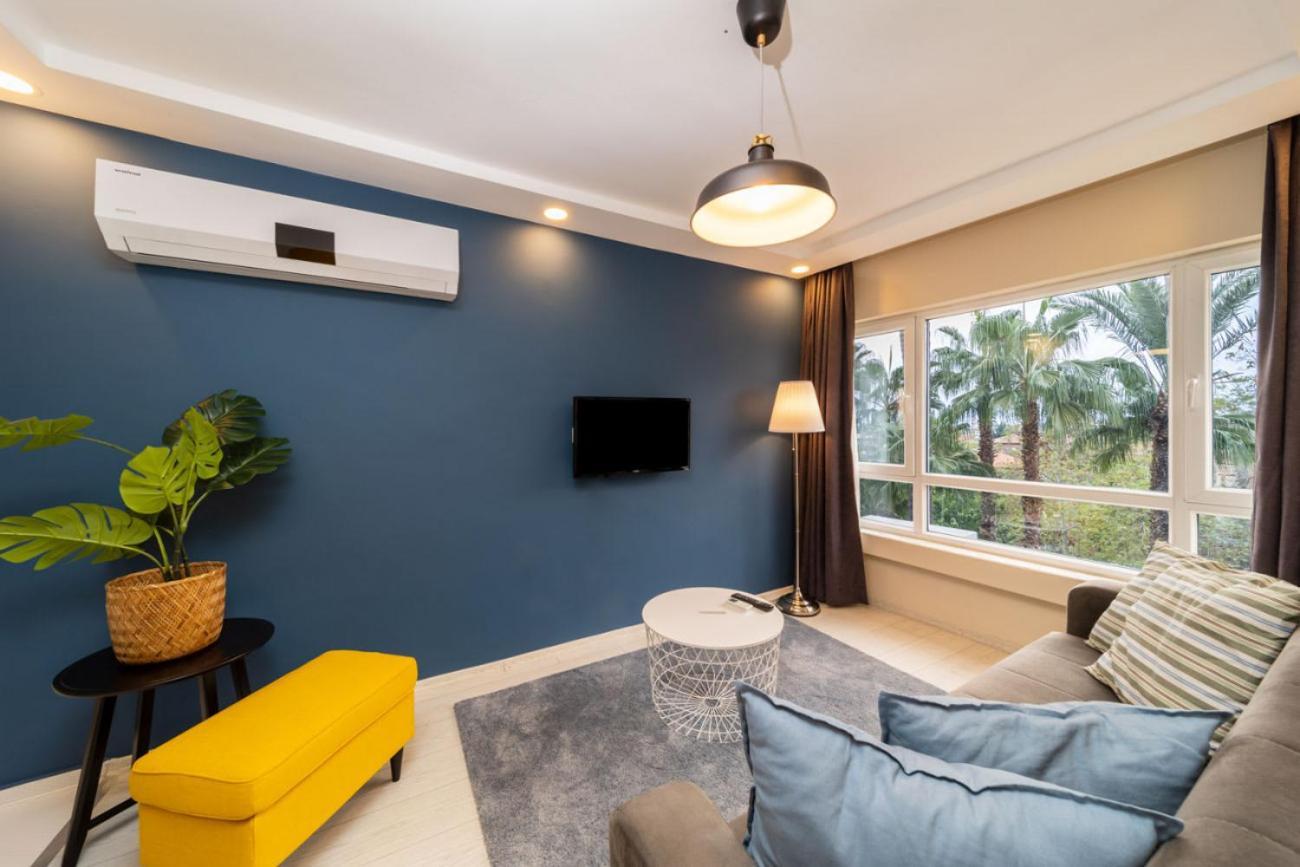Lovely Flat Near Hadrians Gate Daire Antalya