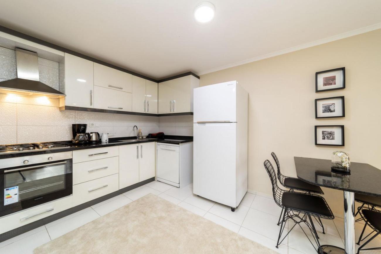 Lovely Flat Near Hadrians Gate Daire